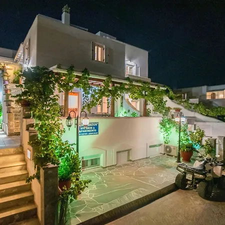 Three Bedroom 7-9 Adults First Floor Apartment Parikia (Paros)